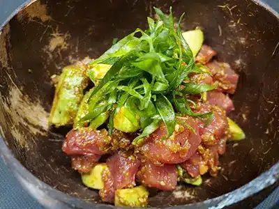Tuna and avocado with special chili oil